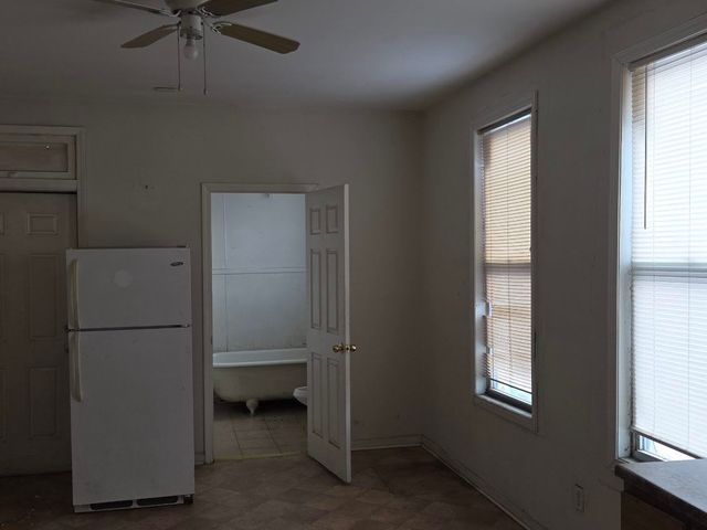 6419 S Racine Avenue, Chicago, IL 60636