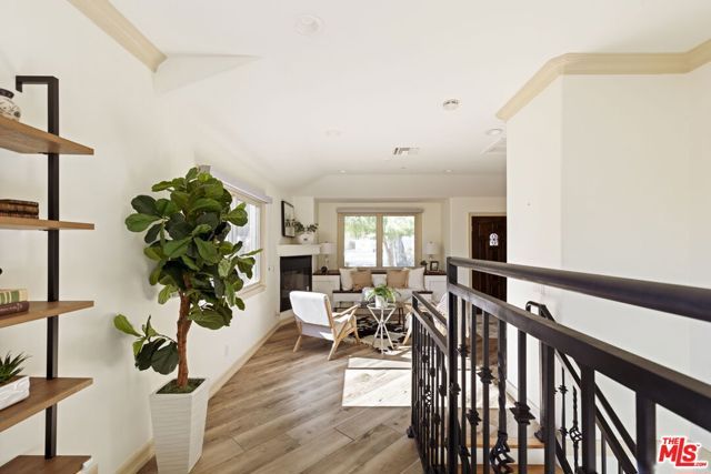 272 N Chester Avenue 101, Pasadena, CA 91106