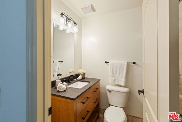 272 N Chester Avenue 101, Pasadena, CA 91106