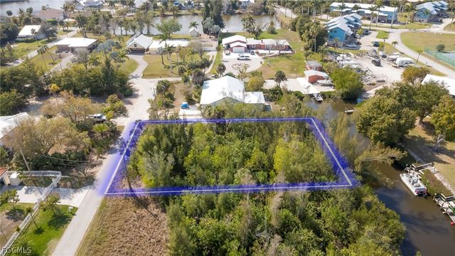 5350 Marina DR, Bokeelia, FL 33922