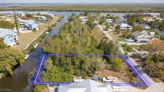 5350 Marina DR, Bokeelia, FL 33922