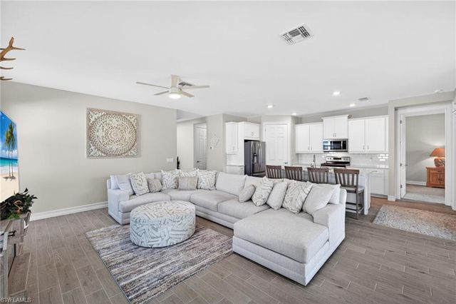 15330 Yellow Birch CT, Alva, FL 33920