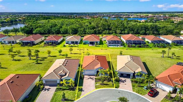 15330 Yellow Birch CT, Alva, FL 33920