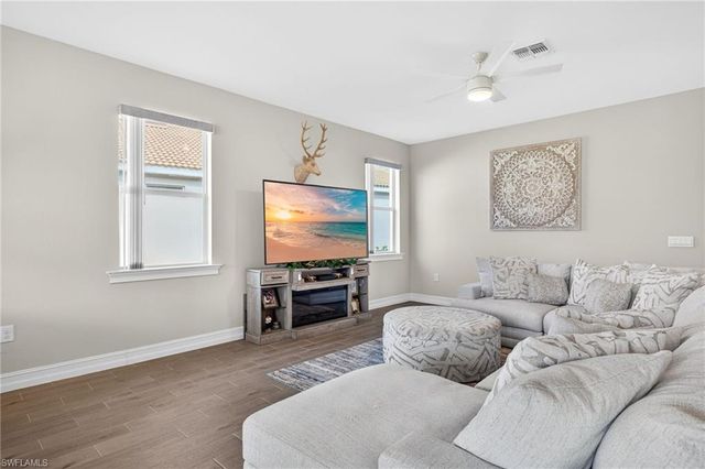 15330 Yellow Birch CT, Alva, FL 33920