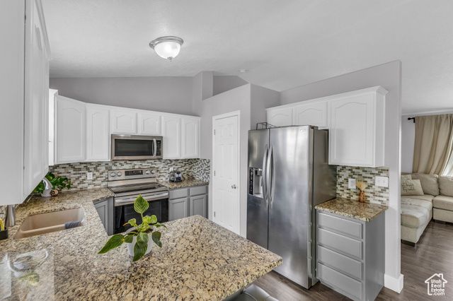 11873 S COLES CAMP CIR, Herriman, UT 84096