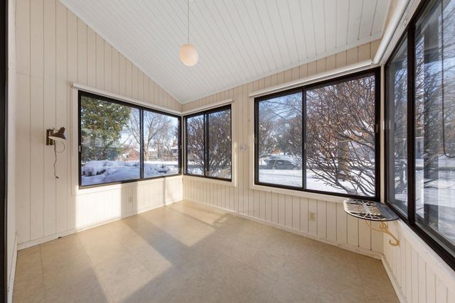 651 Lincoln Street N, Northfield, MN 55057