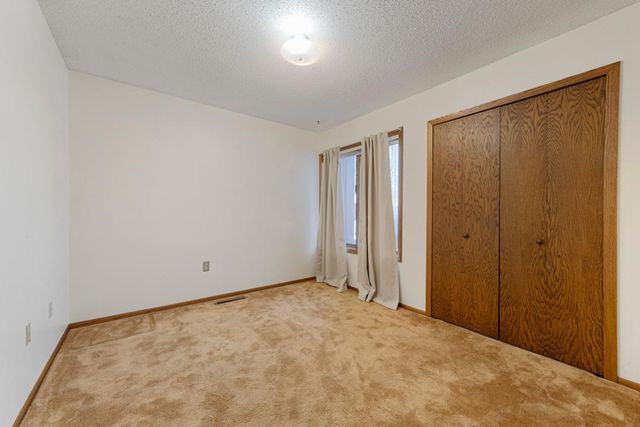 651 Lincoln Street N, Northfield, MN 55057