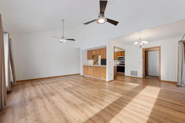 651 Lincoln Street N, Northfield, MN 55057