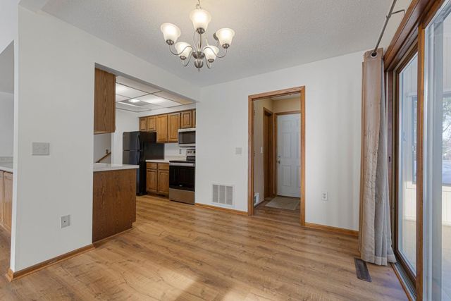 651 Lincoln Street N, Northfield, MN 55057