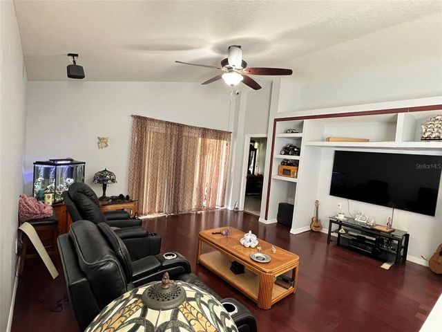 923 TRAMELLS TRAIL, Kissimmee, FL 34744