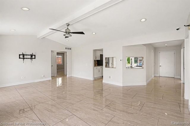 2585 Tiverton Drive, Sterling Heights, MI 48310