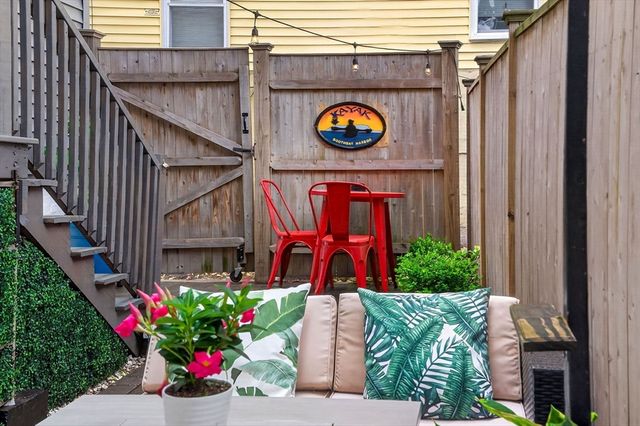 72 Mozart St 1, Boston, MA 02130