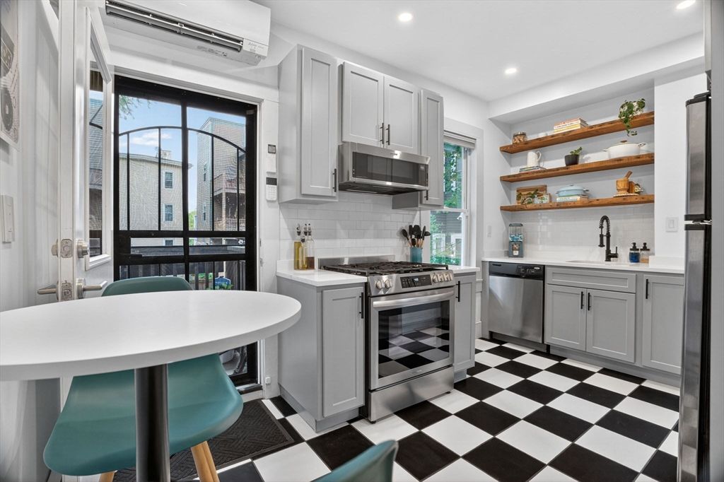 72 Mozart St 1, Boston, MA 02130