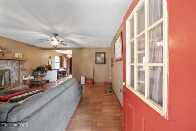 408 Deer Run Drive, Maryville, TN 37803
