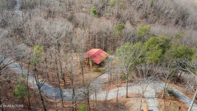 408 Deer Run Drive, Maryville, TN 37803