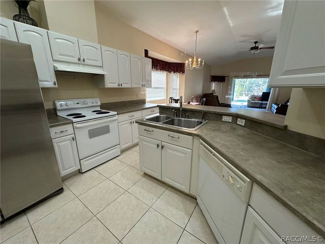 2394 N Brentwood Circle, Lecanto, FL 34461
