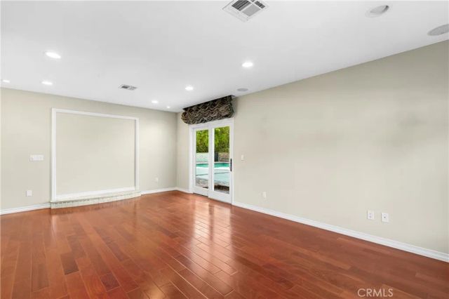 4421 Rochelle Place, Encino, CA 91316