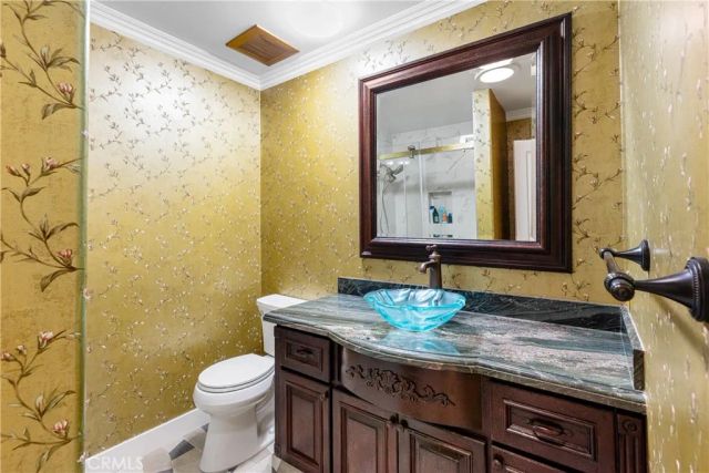 4421 Rochelle Place, Encino, CA 91316