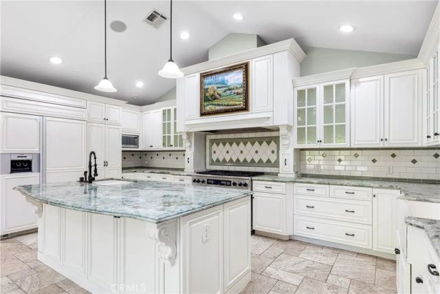 4421 Rochelle Place, Encino, CA 91316