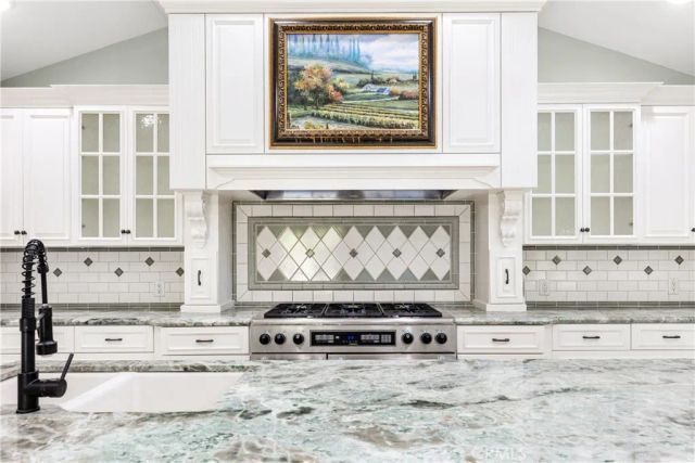 4421 Rochelle Place, Encino, CA 91316