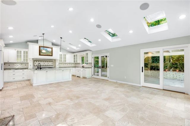 4421 Rochelle Place, Encino, CA 91316