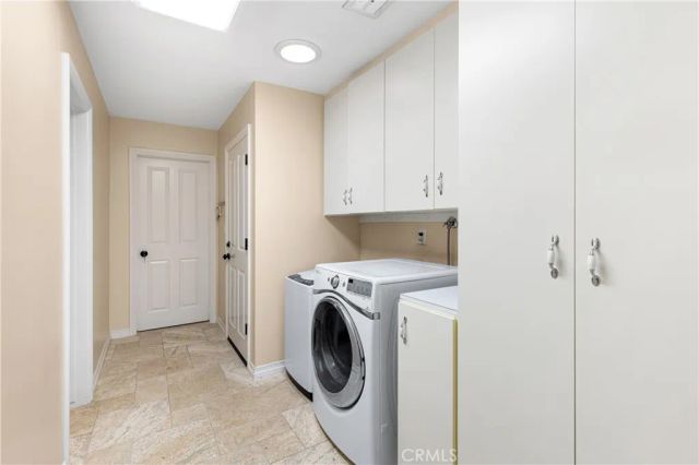4421 Rochelle Place, Encino, CA 91316