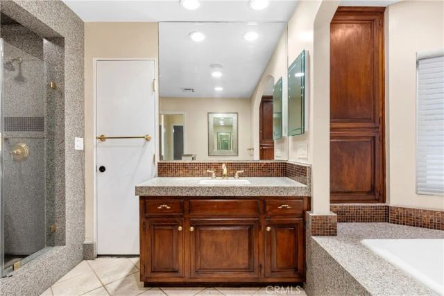 4421 Rochelle Place, Encino, CA 91316
