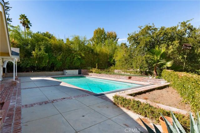 4421 Rochelle Place, Encino, CA 91316