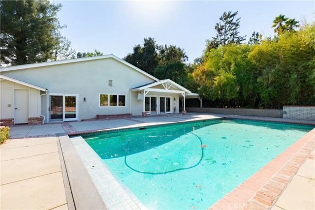 4421 Rochelle Place, Encino, CA 91316