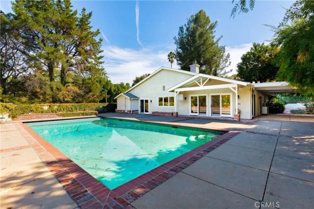 4421 Rochelle Place, Encino, CA 91316