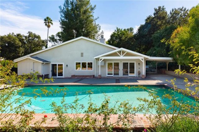4421 Rochelle Place, Encino, CA 91316