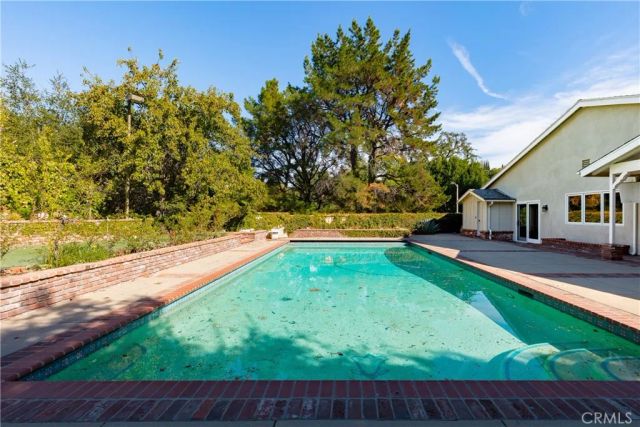 4421 Rochelle Place, Encino, CA 91316