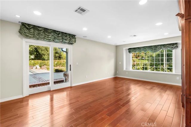 4421 Rochelle Place, Encino, CA 91316
