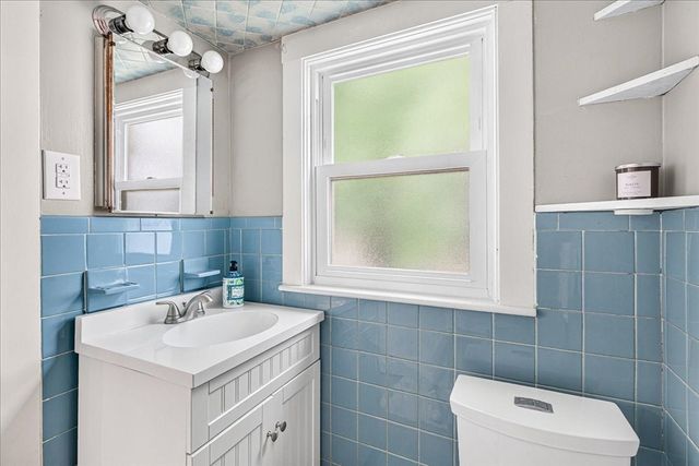 72 Bonnie Brier Cir, Hingham, MA 02043