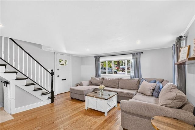 72 Bonnie Brier Cir, Hingham, MA 02043