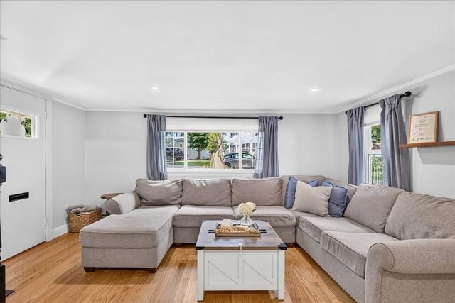 72 Bonnie Brier Cir, Hingham, MA 02043