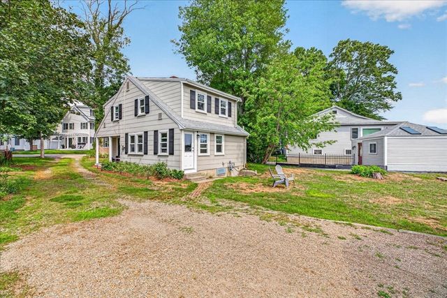72 Bonnie Brier Cir, Hingham, MA 02043