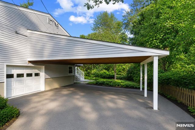 13 Chickadee Road, Mount Olive Township, NJ 07828