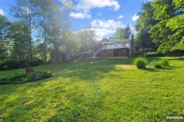 13 Chickadee Road, Mount Olive Township, NJ 07828