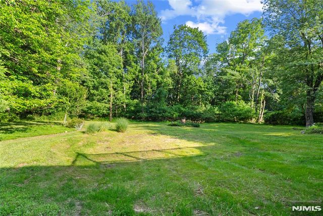 13 Chickadee Road, Mount Olive Township, NJ 07828