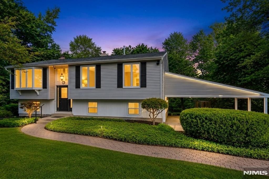 13 Chickadee Road, Mount Olive Township, NJ 07828