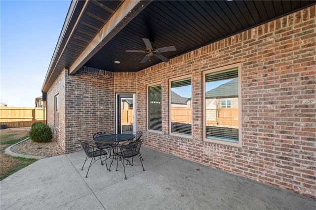 640 Chaparral Street, Centerton, AR 72719