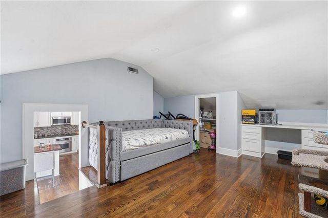 6600 Speaker Road, Kansas City, KS 66111