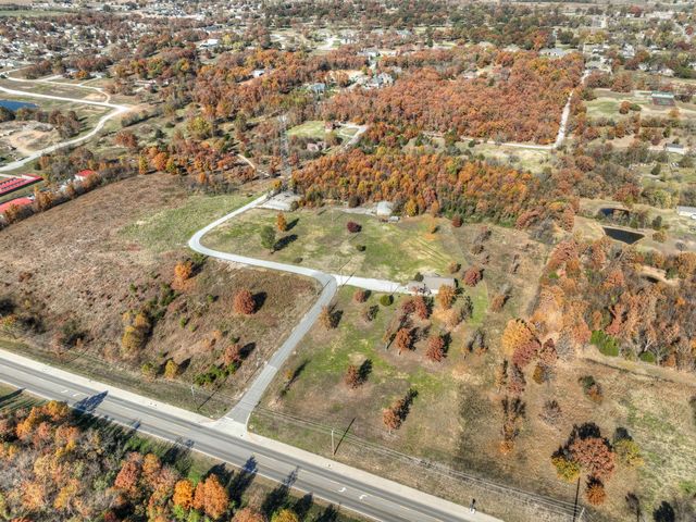 3061, 3121 3107 & 3110 South Day Road, Joplin, MO 64804