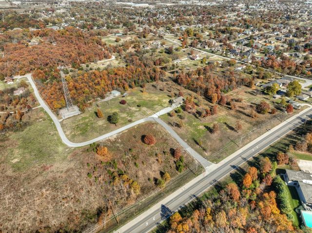 3061, 3121 3107 & 3110 South Day Road, Joplin, MO 64804