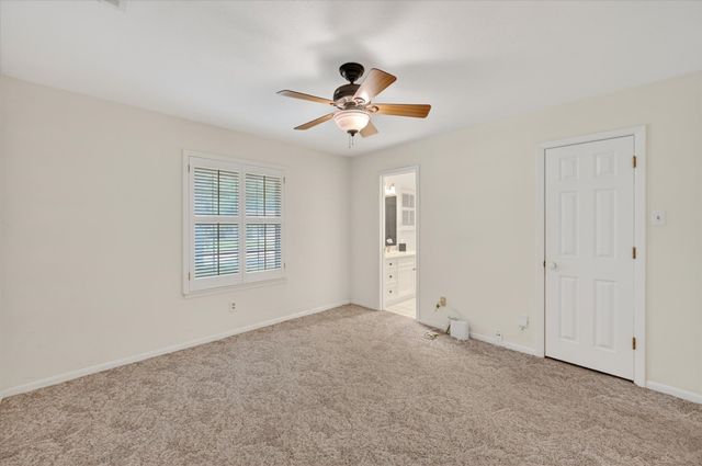 2105 Meadow Lane, Grand Prairie, TX 75050