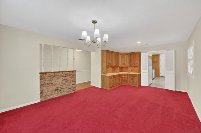 2105 Meadow Lane, Grand Prairie, TX 75050