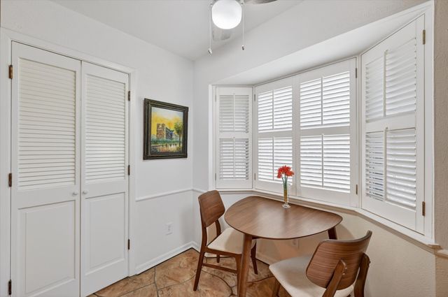 2105 Meadow Lane, Grand Prairie, TX 75050