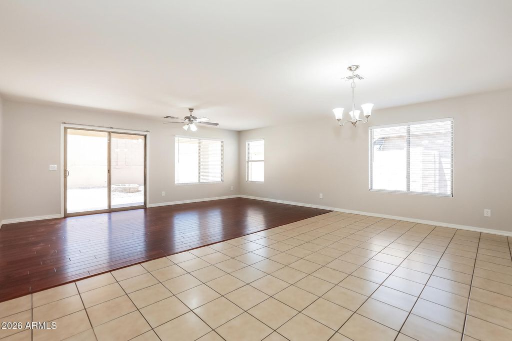 1069 W DESERT HILLS Drive, San Tan Valley, AZ 85143 — photo 5