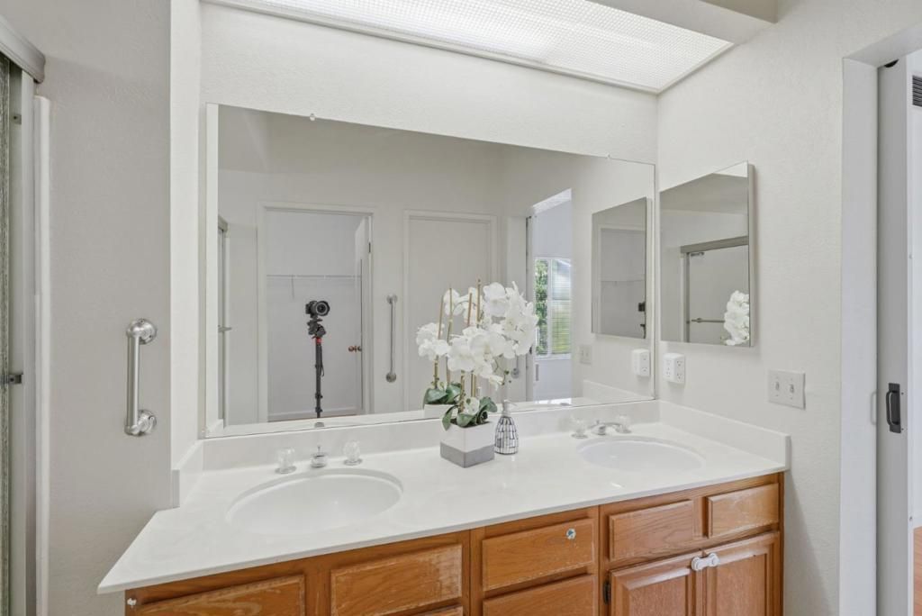 Image 21 of property listing at 201 Knights Circle, Vallejo, CA 94591